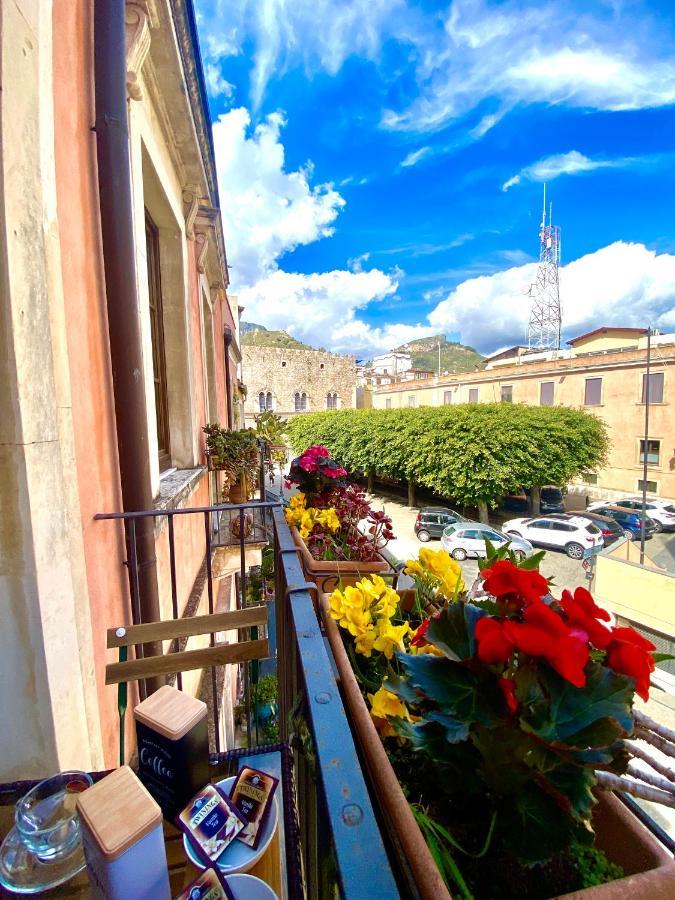 Caterina'S Charme Apartment Taormina Luaran gambar